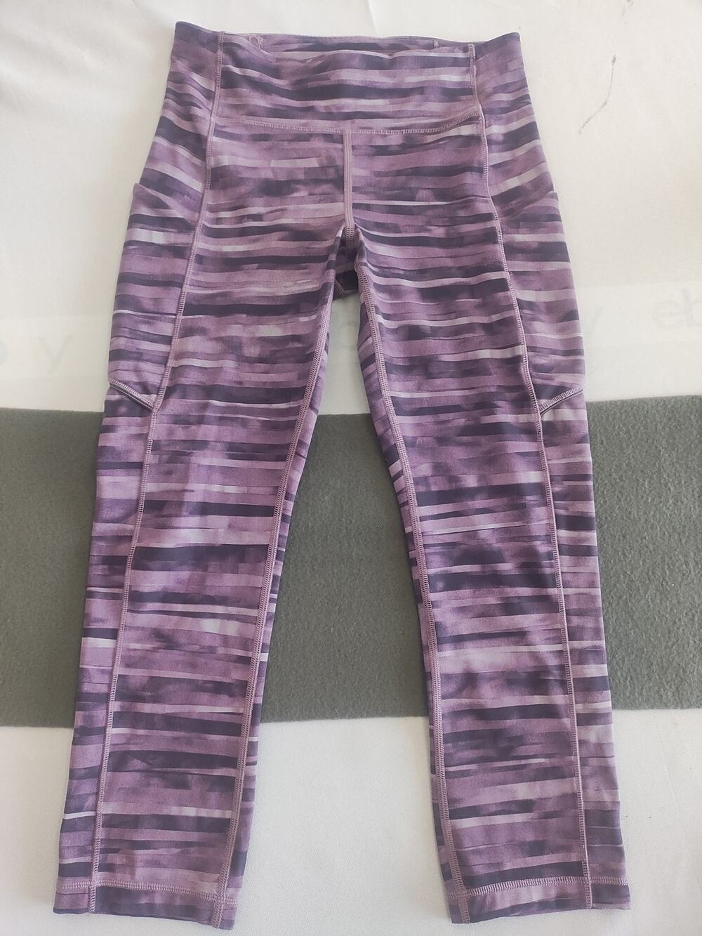 Lululemon Speed Up Capri Leggings Phone Pocket Womens Size 4 Workout Yoga Casual
